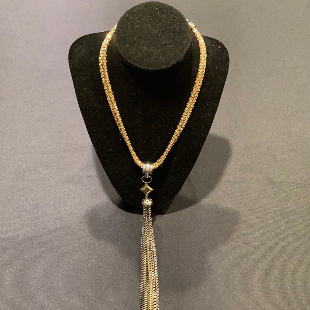 Ladies 16” necklace. Excellent condition.